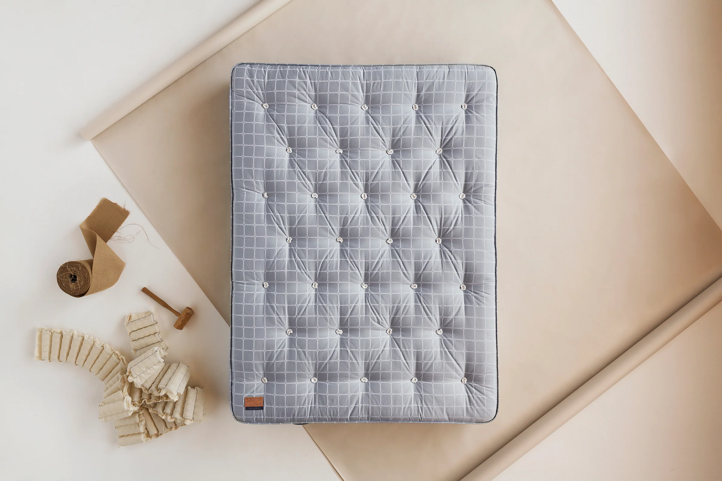 Nº4 Mattress - Image 2