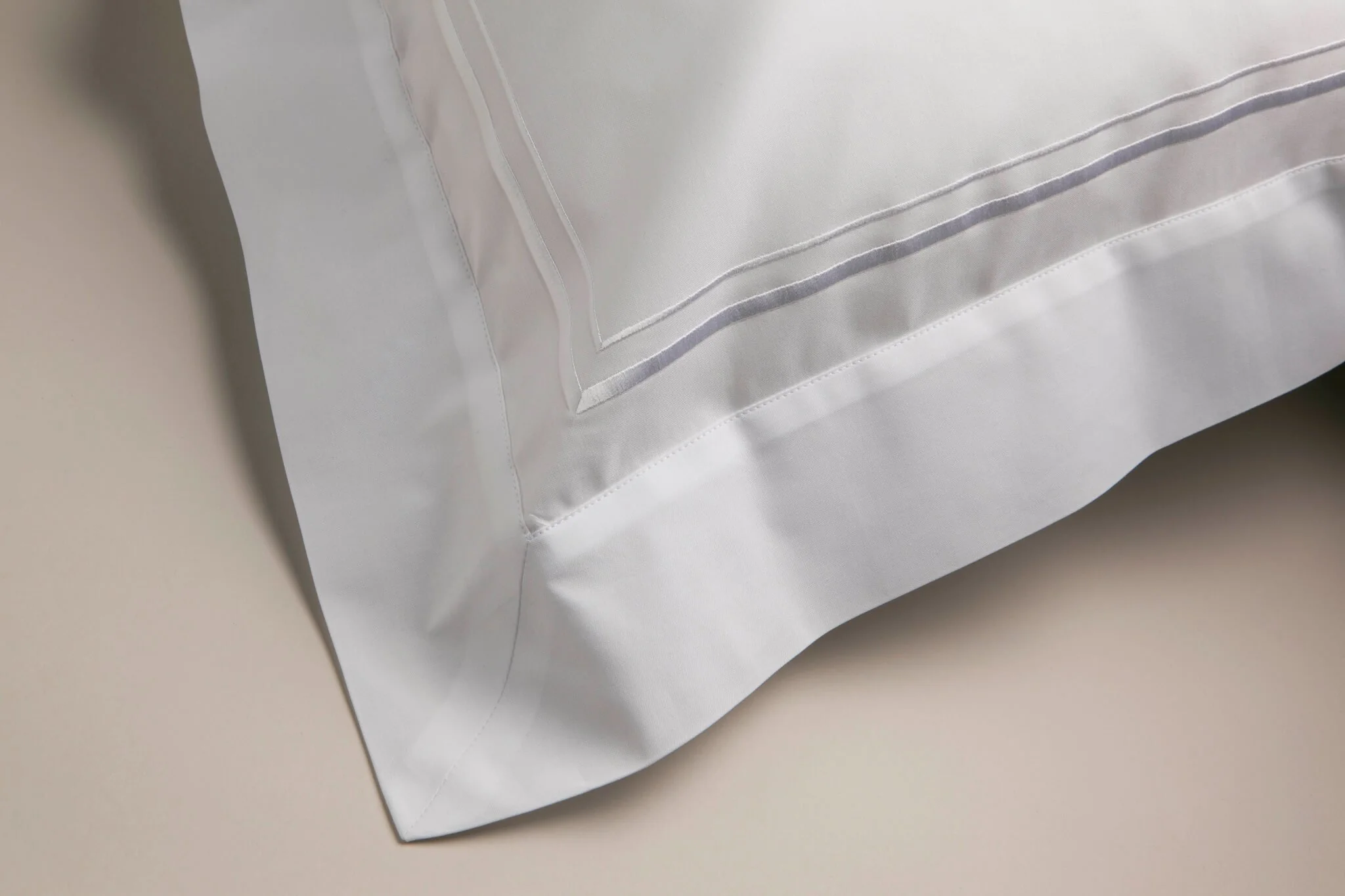 The Dream Cotton Sateen Duvet Cover - Image 5