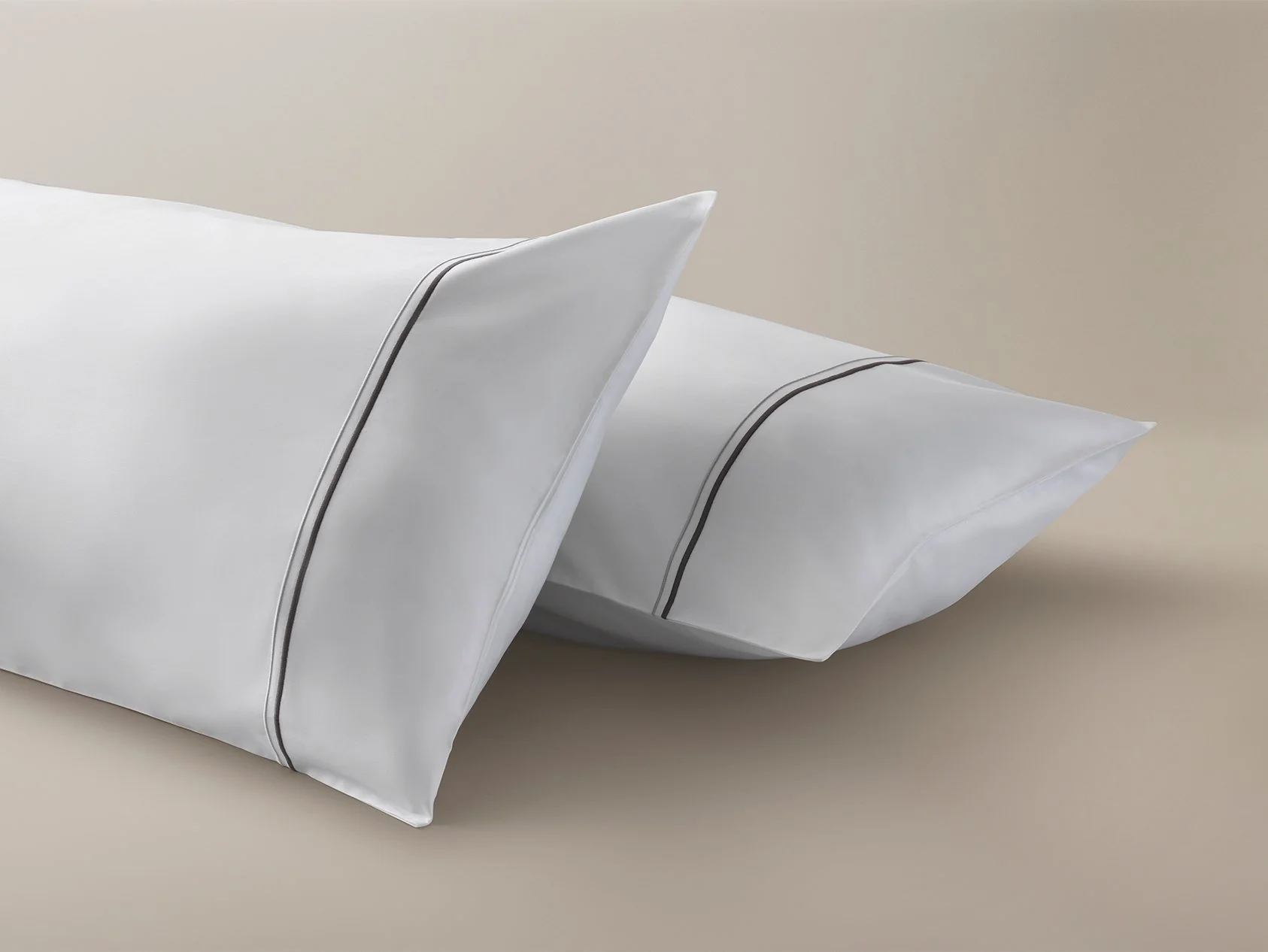 The Dream Cotton Sateen Pillowcase - Image 3