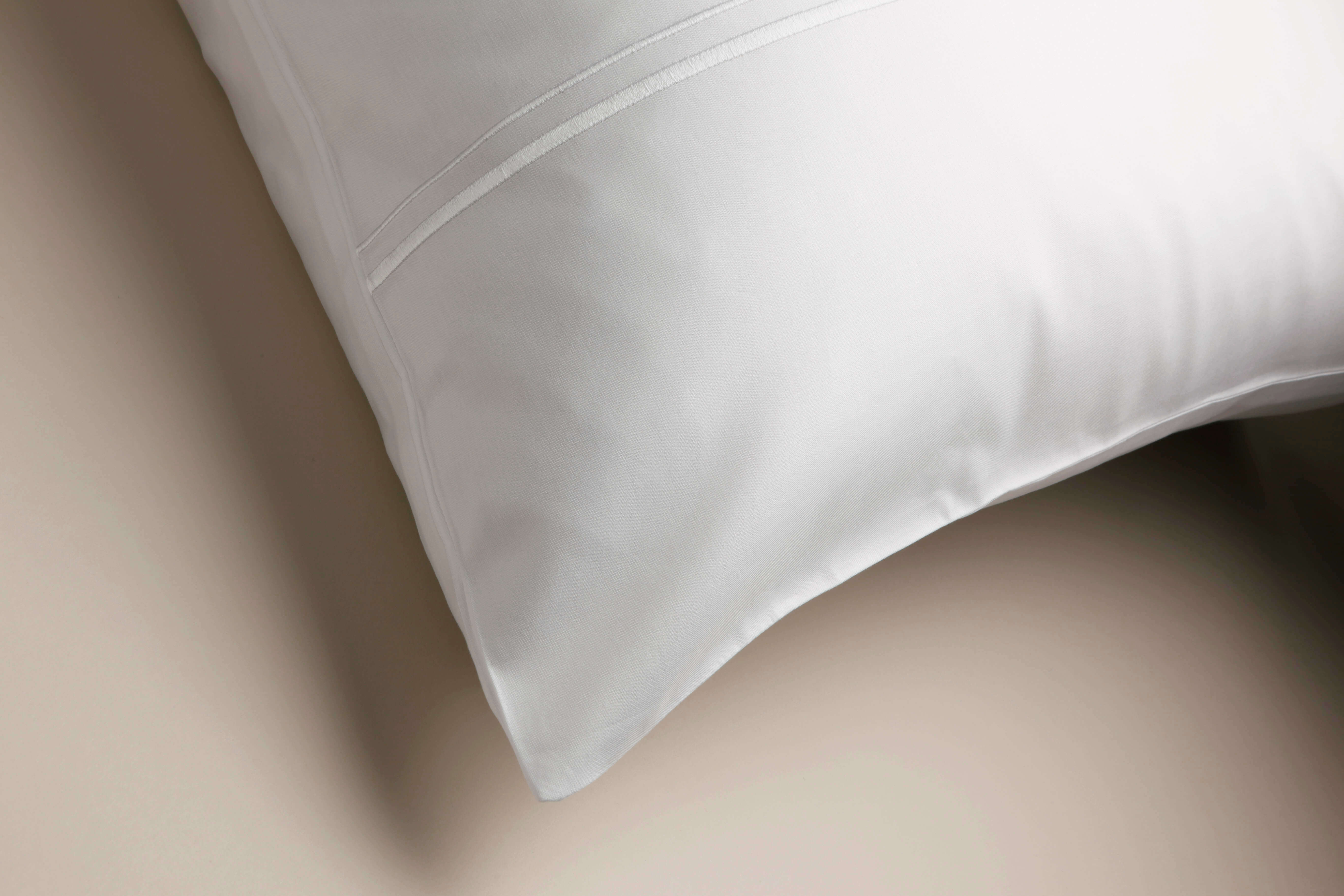 The Drift Cotton Percale Pillowcase - Image 3