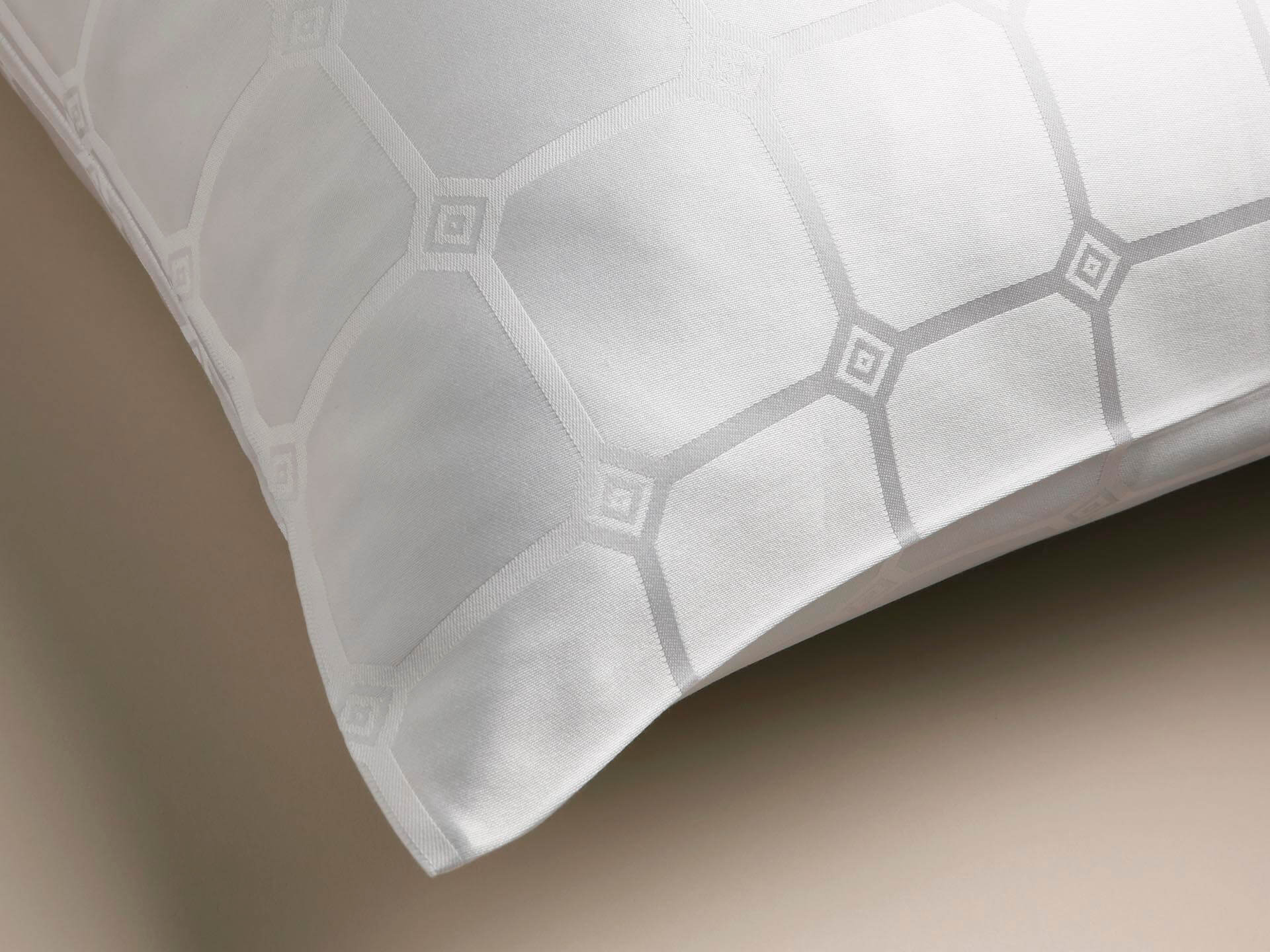 The Trellis Luxury Bed Linen Set - White - Image 4