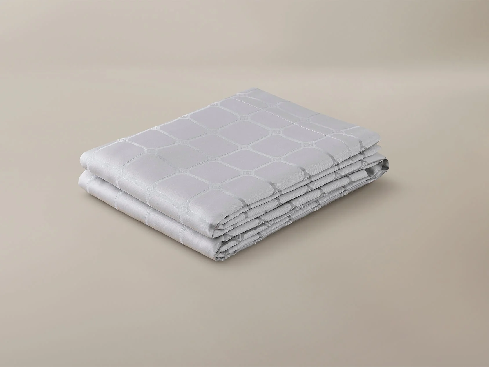 The Trellis Luxury Bed Linen Set - Silver - Image 2