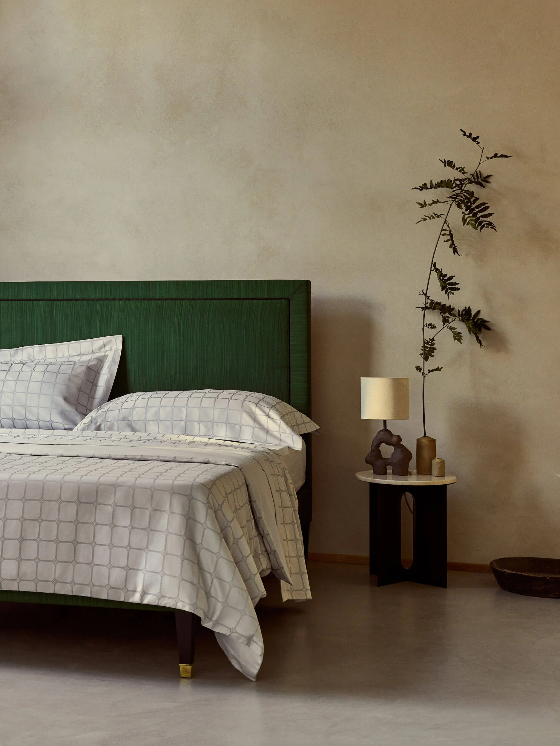 The Trellis Luxury Flat Sheet - Silver - Image 2