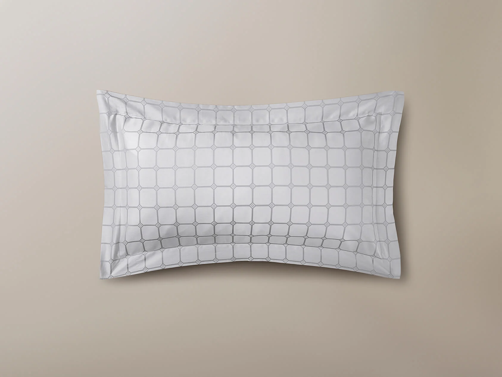 The Trellis Luxury Pillowcase - Silver - Image 3